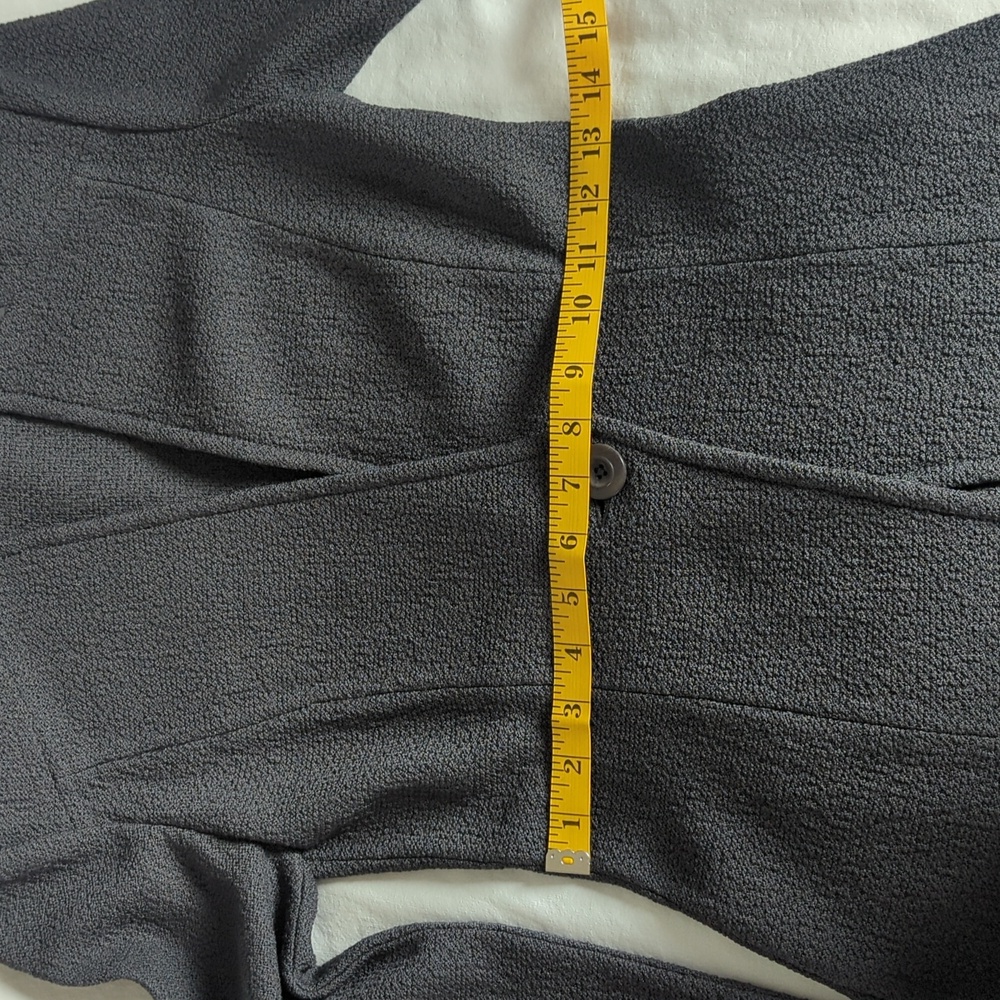 ST. JOHN Collection Luxury Charcoal Knit Blazer & Silk Camisole Set - Picture 13 of 15